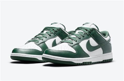 green nike dunks|nike dunk low varsity green.